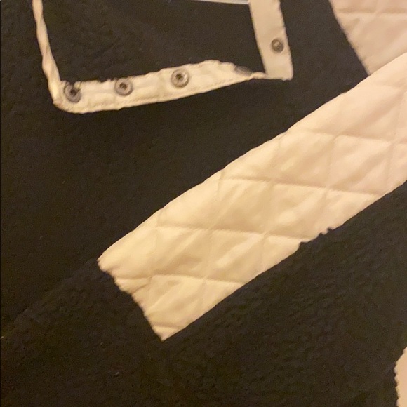 Very cute, and warm! Only worn about three times! - Picture 3 of 7